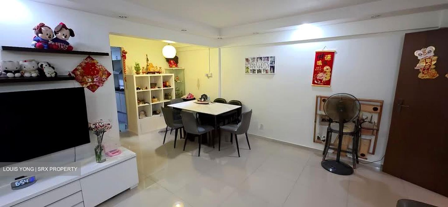 Blk 124 Yishun Street 11 (Yishun), HDB 4 Rooms #563497041